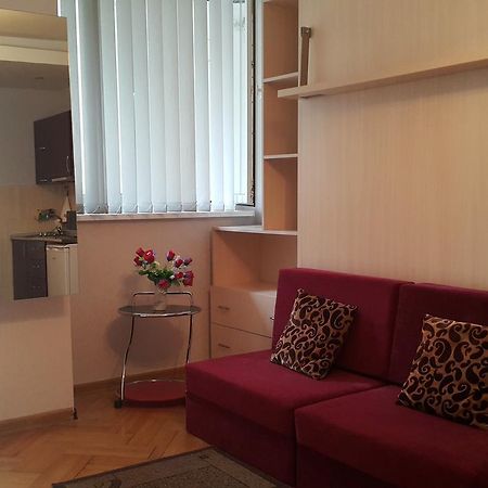 Apartment On Rustaveli Avenue Tbilisi Ngoại thất bức ảnh