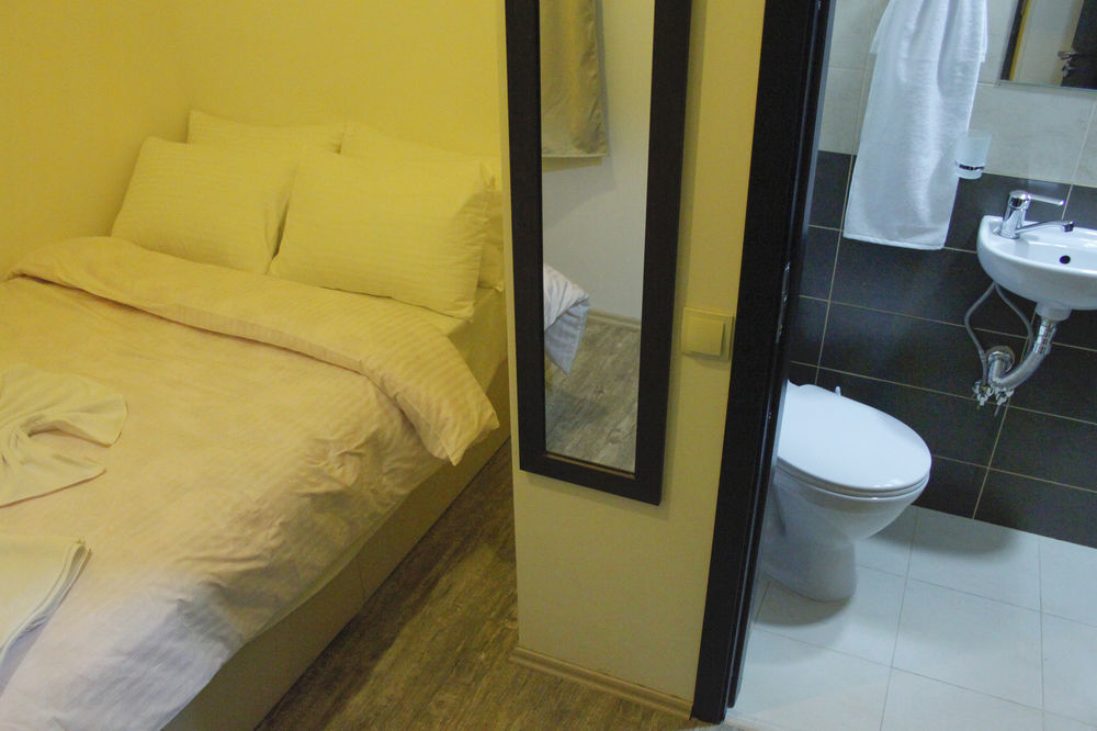 Apartment On Rustaveli Avenue Tbilisi Ngoại thất bức ảnh