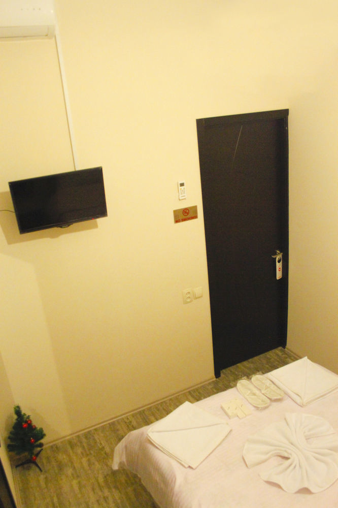 Apartment On Rustaveli Avenue Tbilisi Ngoại thất bức ảnh