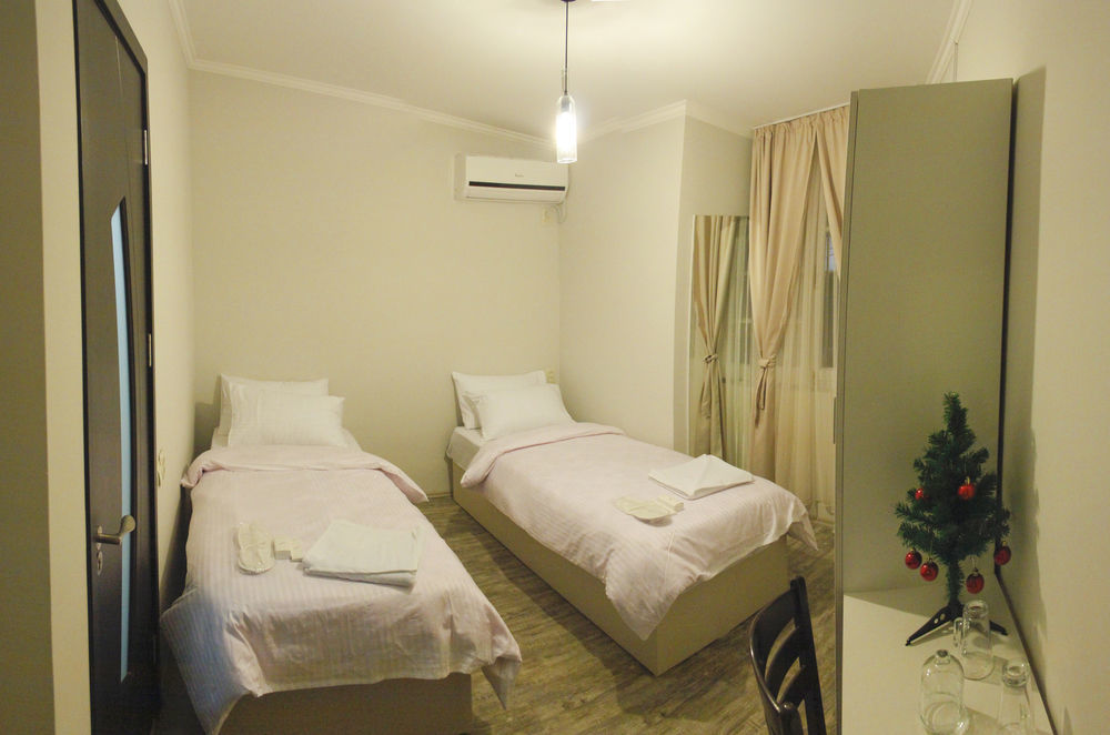 Apartment On Rustaveli Avenue Tbilisi Ngoại thất bức ảnh