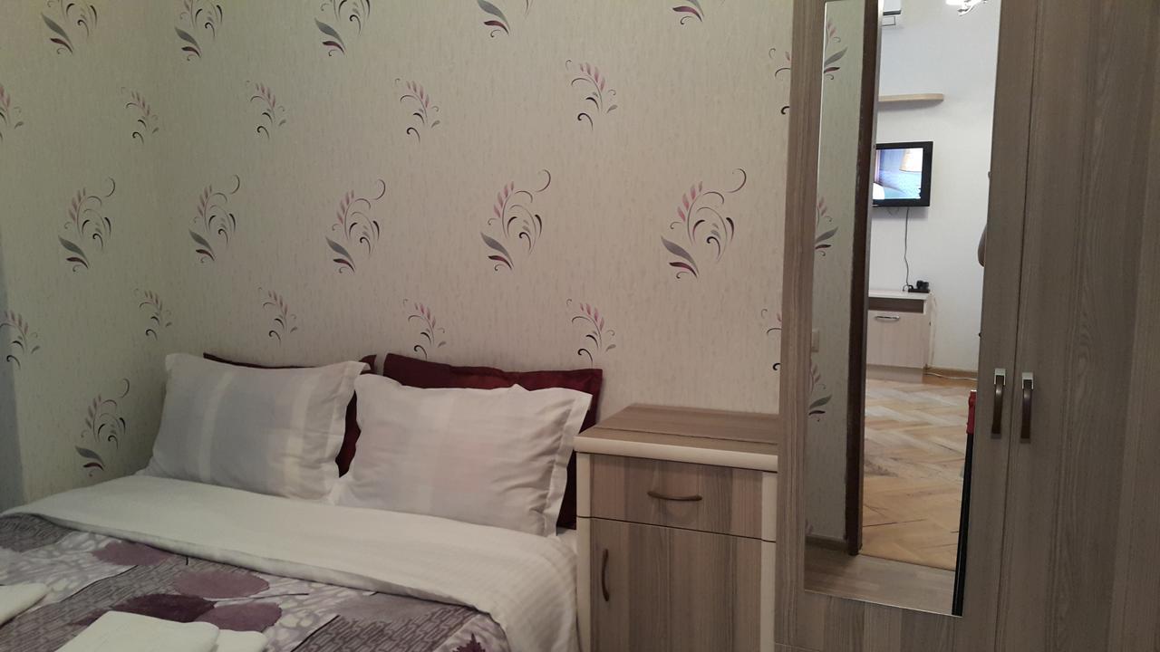 Apartment On Rustaveli Avenue Tbilisi Ngoại thất bức ảnh