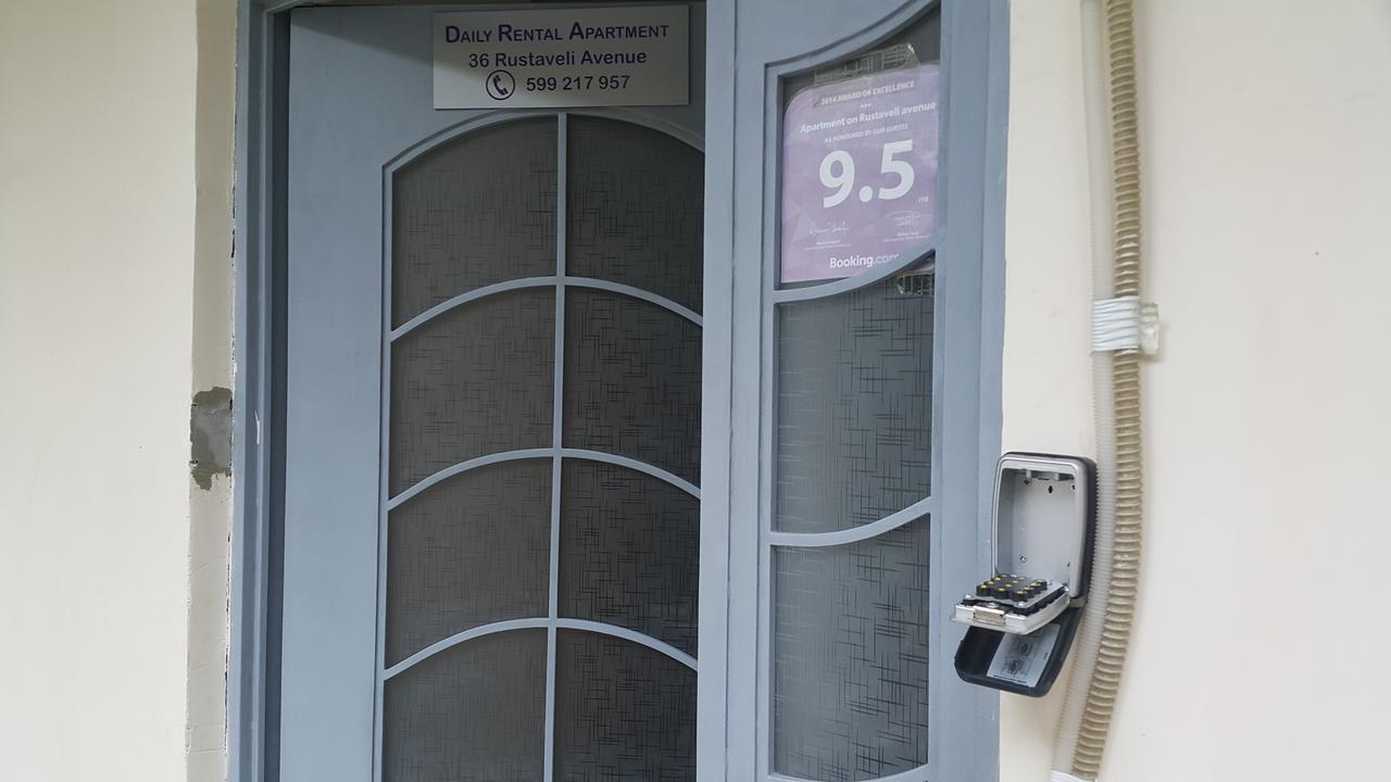 Apartment On Rustaveli Avenue Tbilisi Ngoại thất bức ảnh