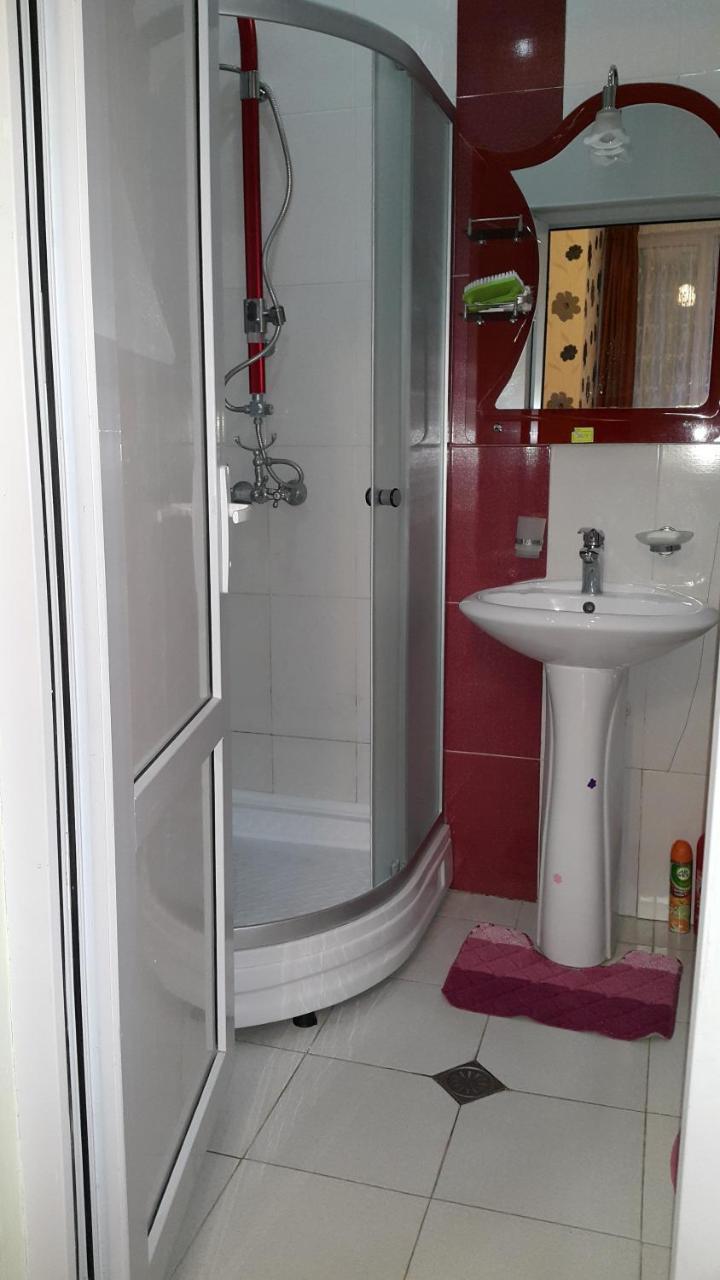 Apartment On Rustaveli Avenue Tbilisi Ngoại thất bức ảnh